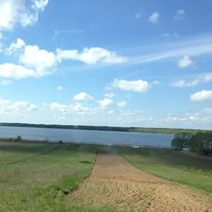 Земельный участок на самом берегу озера